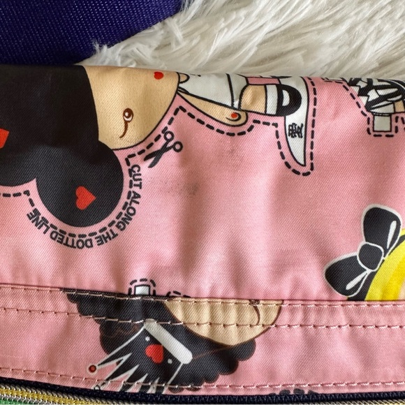 Harajuku Lovers "Paper Dolls" Crossbody/Messenger Bag - Picture 8 of 9